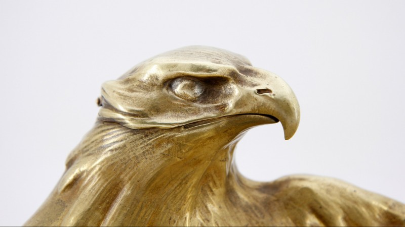 Encrier écritoire à la tête d'aigle - Bronze doré, vers 1900