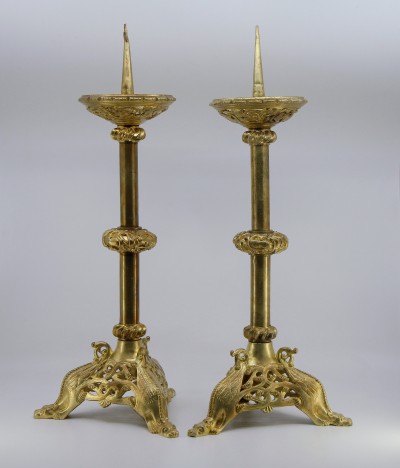 Garniture d'autel par Poussielgue-Rusand - style néo-roman, Paris vers 1860-1880